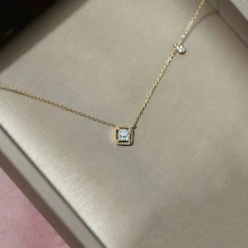 Jkeli S925 Sterling Silver Simple Emerald Crystal Chain Necklace Women Light Luxury Temperament Plating 18k Gold Jew style