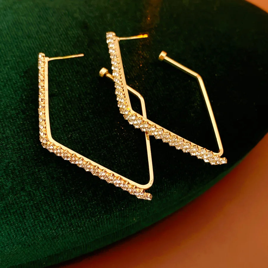 DREJEW Exquisite Inlaid Rhinestone Earring for Women Light Luxury High-end Versatile Hoop Earrings Stylish Elegant Jewelry