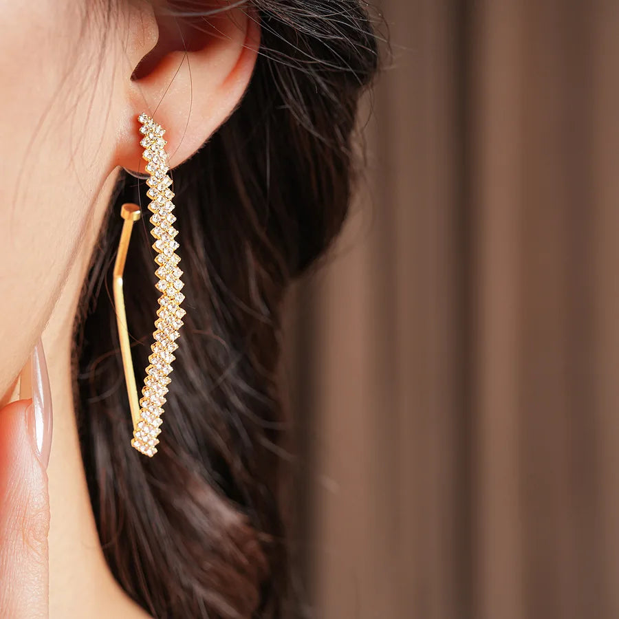 DREJEW Exquisite Inlaid Rhinestone Earring for Women Light Luxury  High-end Versatile Hoop Earrings Stylish  Elegant Jewelry