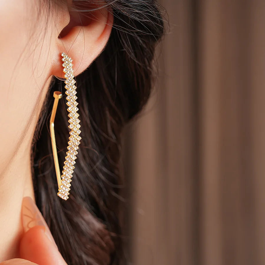 DREJEW Exquisite Inlaid Rhinestone Earring for Women Light Luxury  High-end Versatile Hoop Earrings Stylish  Elegant Jewelry