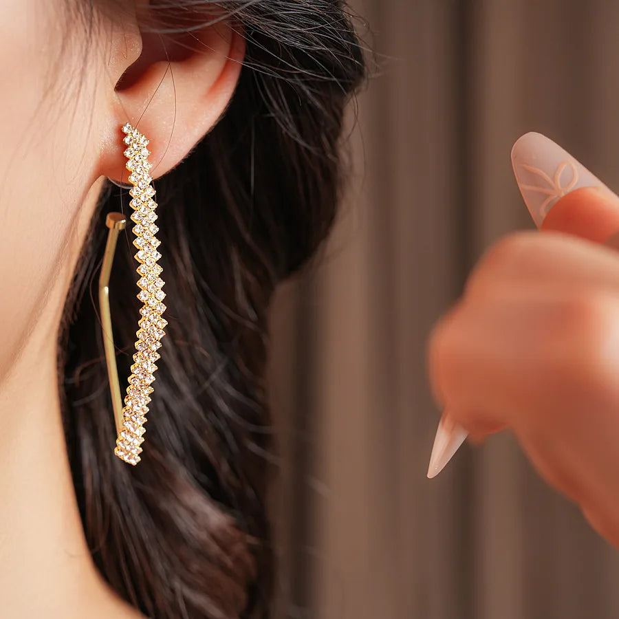 DREJEW Exquisite Inlaid Rhinestone Earring for Women Light Luxury  High-end Versatile Hoop Earrings Stylish  Elegant Jewelry